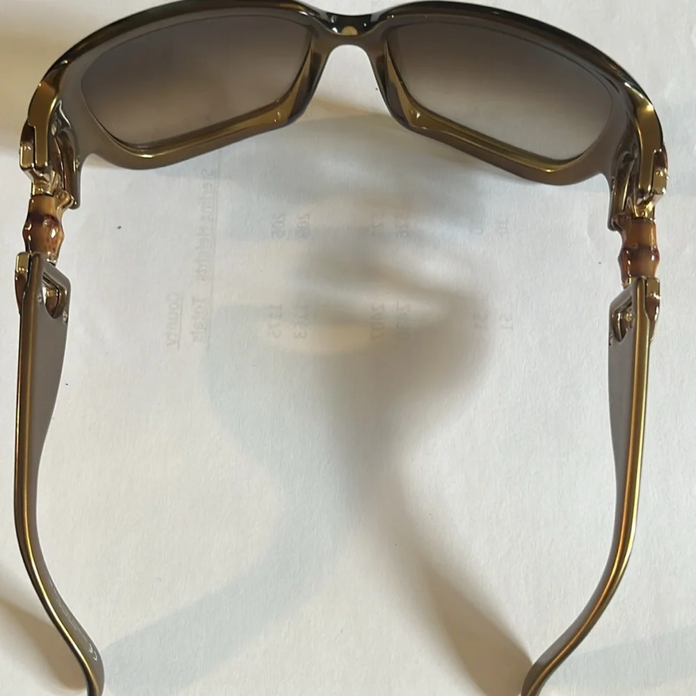 Gucci - Sunglasses - Picture 3 of 6